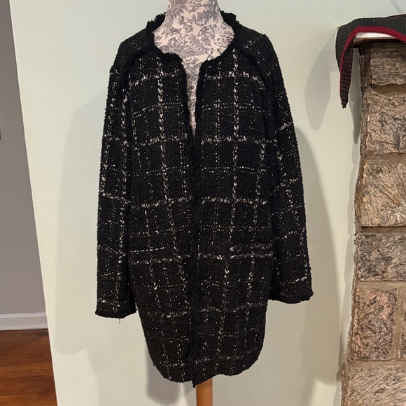 Adrianna Papell Textured Black and White Garment - Picture 1 of 15
